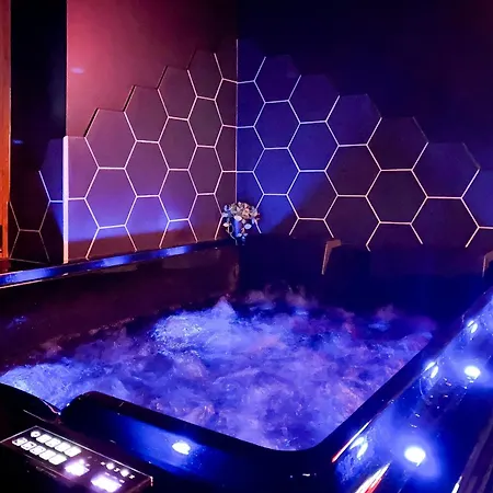 Lejlighed Cine'room, Votre Cinema Et A *
